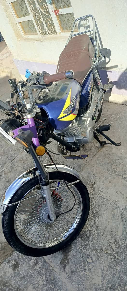 سونك اصلي موديل 24 صبانه ما ممدود عليهه ونضافه مال 25 نقصهه بس دشبول والسعر تنافسي 575 شراي اتصل ***********
