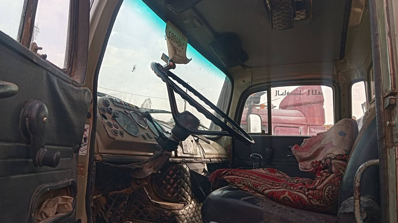 للبيع سكس قجمه طويله موديل 79 شاصي بلادي قماره بلاديه بيها بجم صبغ جماليه بدي نضيف محرك نضيف كير 111 مجموعه جيف تخم تاير جديد رقم بغداد تحويل فوراً السعر 44 مليون وبيها مجال مكاني الفلوجه معرض الوطن للاستفسار ه‍ *********** ه‍ ***********
