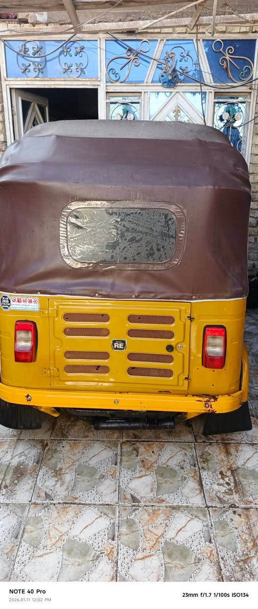 سلام عليكم تكتك البيع موديل 2019 وراق صوليه وبيهه مكينه مال 2020 مجفيته تجفيت شركة جاهزه خيره من الله السعر 50000 وبيهه مجال العنوان كوت حي جهاد رقم ***********
