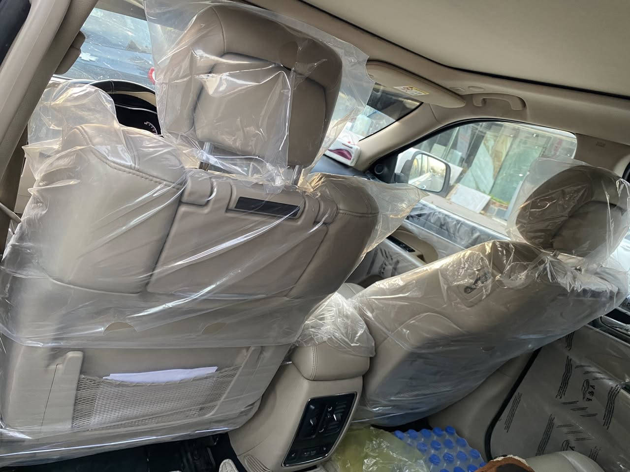 جيب شيروكي مديل 2019 خليجي فول مواصفات لمتدد سيارة كفالة مع عدة ملاحظة بسيطة 

السعر 265 وبيه مجال جداً بسيط 
***********
