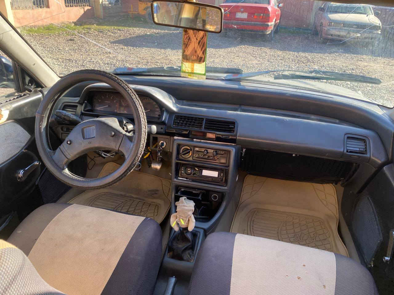 السلام عليكم هونده للبيع كير جديد محرك بي بدايه تبخير صدره جديد تدفئه شغاله تايرات جدد  مسجله بيه وكاله السعر 10وبيه مجال الاتصال عل رقم ***********
