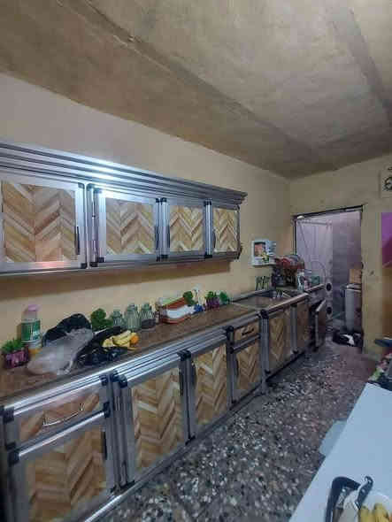 بيت لبيع بشارع المطارالجديدالمساحه ٧٠متر مقابيل  الساحه  مال الطوبه البيت يحتوي على غرفه وصاله ومطبخ وصحيات  مكانه راقي البيت  السعر ١٦وبي مجال للستفسار*********** مكتب بركات ام البنين مقابيل شارع السبيس
