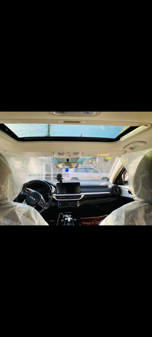 K3
موديل 2022 مكفوله  عده طخه بل جاملغ خلفي راجعه بارد 
فتحه
شحن واير لايس
بصمه 
كشنات جلد 
لد امامي خلفي 
لايت زنون
مانع انزلاق
تبريد قطعتين
شاشه جبيره 
لايت ماطور 
اشاير بلمري
السياره رقم اربيل الجديد  تحويل او وكاله 
السعر 138 وبيها مجال بسيط جدآ
العنوان بغداد
***********
