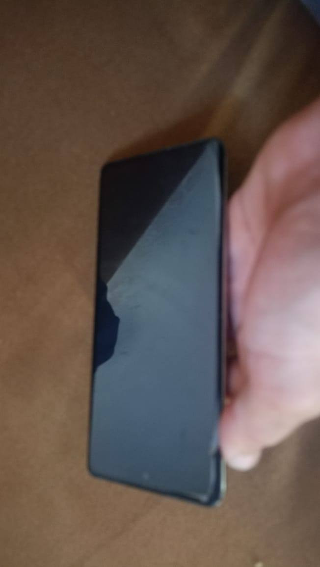 ريلمي 12 برو بلص سعر 260 بي مجال نضافه 90%
ذاكرة 256
كامره 120x 
رام 8+8


**إذا كنت صاحب هذا الإعلان وتريد حذفه لأي سبب، رجاءا أرسل رسالة إلى الدعم الفني**