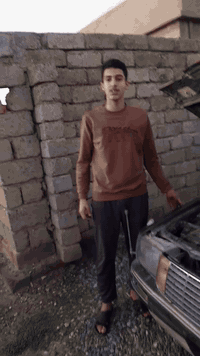 كهربائي سيارات متنقل
***********
