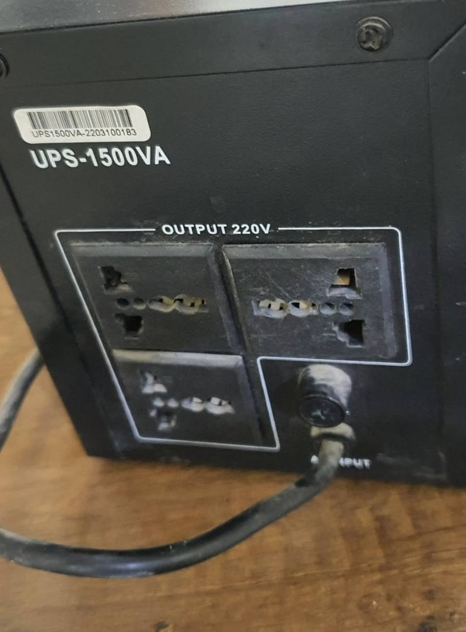 السلام عليكم ورحمة الله وبركاته 

جهاز ups 1500 

مابي اي شي ويشتغل بشكل طبيعي

السعر ( ٥٥ الف )

للإستفسار على الخاص 

المكان/ بغداد / الدوره


**إذا كنت صاحب هذا الإعلان وتريد حذفه لأي سبب، رجاءا أرسل رسالة إلى الدعم الفني**