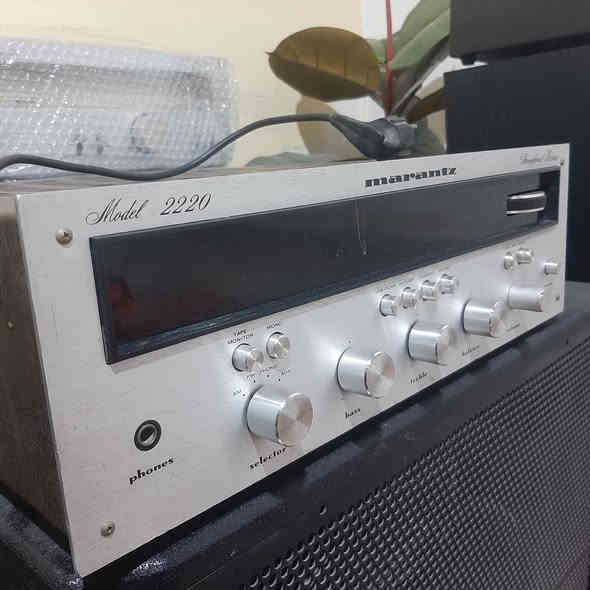 السلام عليكم  صباح البركه. جهاز مارانتز من الماركات الاحترافيه جهاز شغال بلادي فقط طبله الصوت مبدله كهرباء 220قياس لارج 44 السعر 100وبي مجال رقم الهاتف وات ساب ***********
