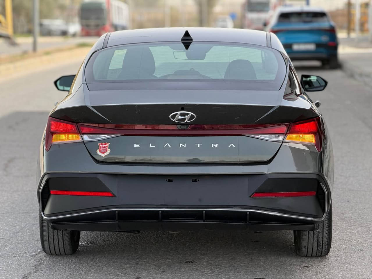 النترا وارد أمريكي موديل 2024 ماشيه 21 الف محرك 2000 دوش موصفات نص فول شاشه متصله كأمره دواره رادارات امامي وخلفي وبل مري توقف ذاتي مانع انصدام تحديد مساره بصمه أبواب تشغيل عن بعد موصفات حلوه بيه حادثه كما موضح بل صور مفتوحات دعاميه امامي والخلفي والقلق جنطه وكل غراضه جايات ويايه صار بيه صبغ بل قبق بل جنطه مكان العلامه صبغ فقط بدون ايرباك وبدون تبديل وكله ليبل واحد وسياره بل واقع احله من صور للتصال *********** ملاحضه سياره مصلحه وجاهزه ونقصه بس كأمره الخلفيه فقط تريده حره أو شهداء بغداد, العراق
