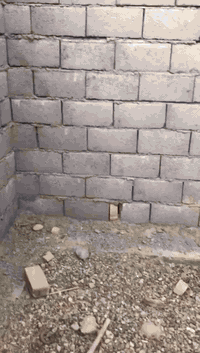 السلام عليكم متاح هيكل مساحة 210 يحتوي ع كراج وحديقة زغيرة واستقبال ومطبخ حار وبارد وهول ومناور ثنين وحمام وتواليت وغرفتين طابو زراعي مكانة الشرشر حي الملتقى ع البزل صفحة الصويلح اي استفسار الرقم موجود واتصل ‏‪
‏‪0770 568 8537‬‏
