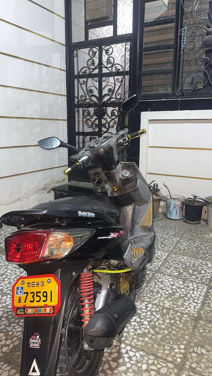 يا الله السلام عليكم للبيع سكنس فحل كوري كابريتر الدراجه كامله من كلشي كهربائيات كله شغاله مكينه خرسه اتخبل شلعه معدل شرط جيب وياك 10 فيتريه وتعال تخم تاير الدراجه كدامكم السعر 1100 وبيهه مجال لشراي مكاني بغداد البلاديات شارع الغسل رقم راعيهه *********** خوان مكلف بنشر اي ستفسار رقم راعيهه موجود تحياتي للجميع ♥️
