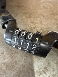 قفل بيسكل • رمز سري • موصل أيمن