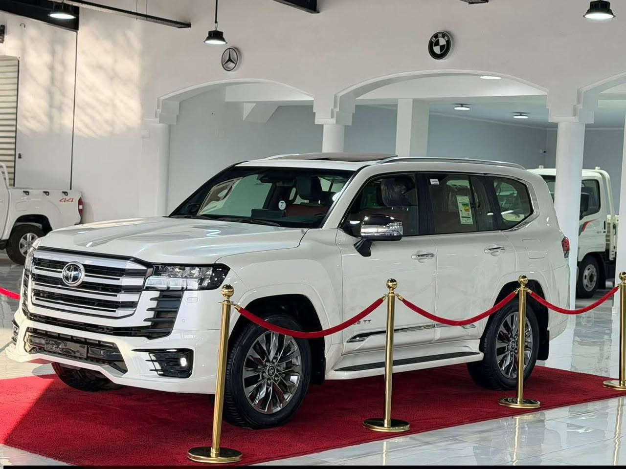 بسم الله ماشاء الله 
TOYOTA - LAND CRUISER
TWIN _ TURBO      /    G.X.R 
الموديل :  2025
الفئة :  GXR 
عداد : 15.000 KM
اللون : أبيض 🔥🔥🔥
مواصفات : فل الفل  ✔️
كما موضح بالصور 
_التواصل ماسنجر
السعر 50 الف دولار يعني 500 ورقه + الشحن من الامارات للعراق 
التواصل ماسنجر الظفرة, أبوظبي


**إذا كنت صاحب هذا الإعلان وتريد حذفه لأي سبب، رجاءا أرسل رسالة إلى الدعم الفني**