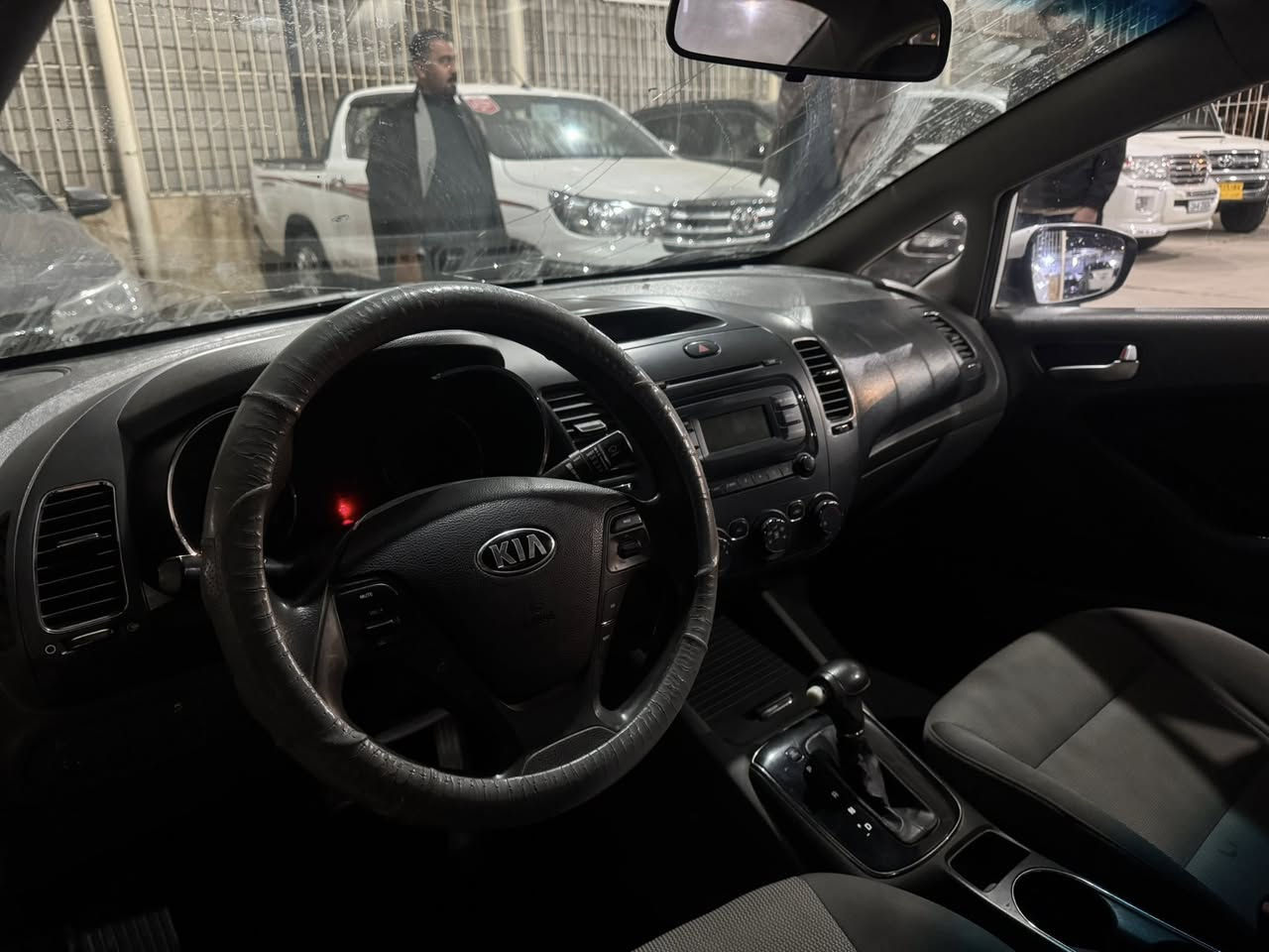 السلام عليكم 

كيا سيراتو ٢٠١٧ خليجي 
كير محرك شرط ما مفتوح 
بيها طخات خفيفه بدون دواخل 
سعر 110 وبيها مجال 
مكان السياره قضاء العلم 
رقم صاحب السياره 
***********￼
