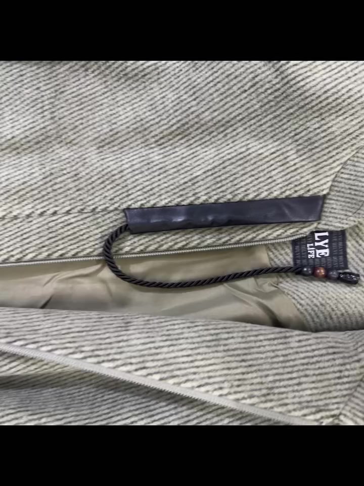 جبه لون فستقي مملبوسه قياس ٤٤  لونه اهدء بالحقيقه شاريته من الخاشعه ب٧٥ اريده ٥٠.     يوج  توصيل


**إذا كنت صاحب هذا الإعلان وتريد حذفه لأي سبب، رجاءا أرسل رسالة إلى الدعم الفني**