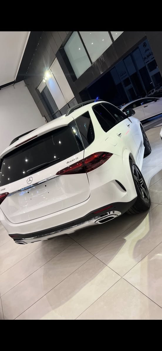 السلام عليكم
اكتب اي تعليق يوصلك السعر

مرسيدس GLE 350  2024 AMG 
بدون رقم تترقم شمالي

( حادث جاملغ خلفي  صبغ
والصندوق نصفه صبغ 
بدون دواخل بدون ايرباك)
فول   مواصفات AMG بلاد
بانوراما 
خمس كامرات
كشنات تدفئة تبريد 
دشبول بيانو
داخل مشمشي  
انارة داخلية متغير
نظام خرائط
فول رادارات امامي خلفي  جانبي 
حساسات 360 درجة  
اوتو ستوب 
اوتو هولد 
صندوق كهرباء 
استيرن كهرباء
شفتات استيرن
‏‎مقعدين خزن(ميموري)
شحن وايرلس 

للاستفسار: ***********
