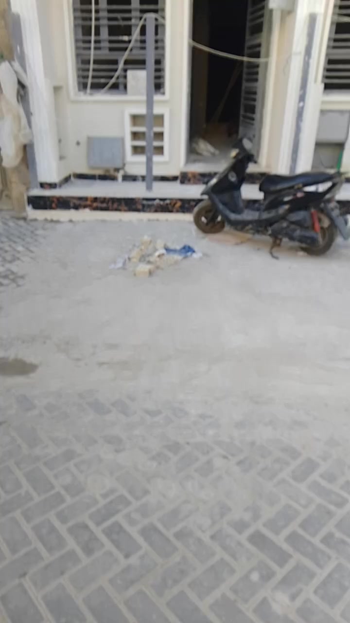 يعلن مكتب الباش الشمري للعقار والمحاماة  عن توفر 
مستملات للبيع مساحة 45 واجهة 4  بناء حديث قيد الانشاء  يحتوي كل مشتمل على استقبال ومطبخ وخدمات وغرفة النوم طابق ثاني غرفتين وخدمات  العنوان بغداد الجديدة  شارع كراج النعيرية     عرض الفرع 8 متر    للاستفسار مراسلة واتساب اوتصال ***********
