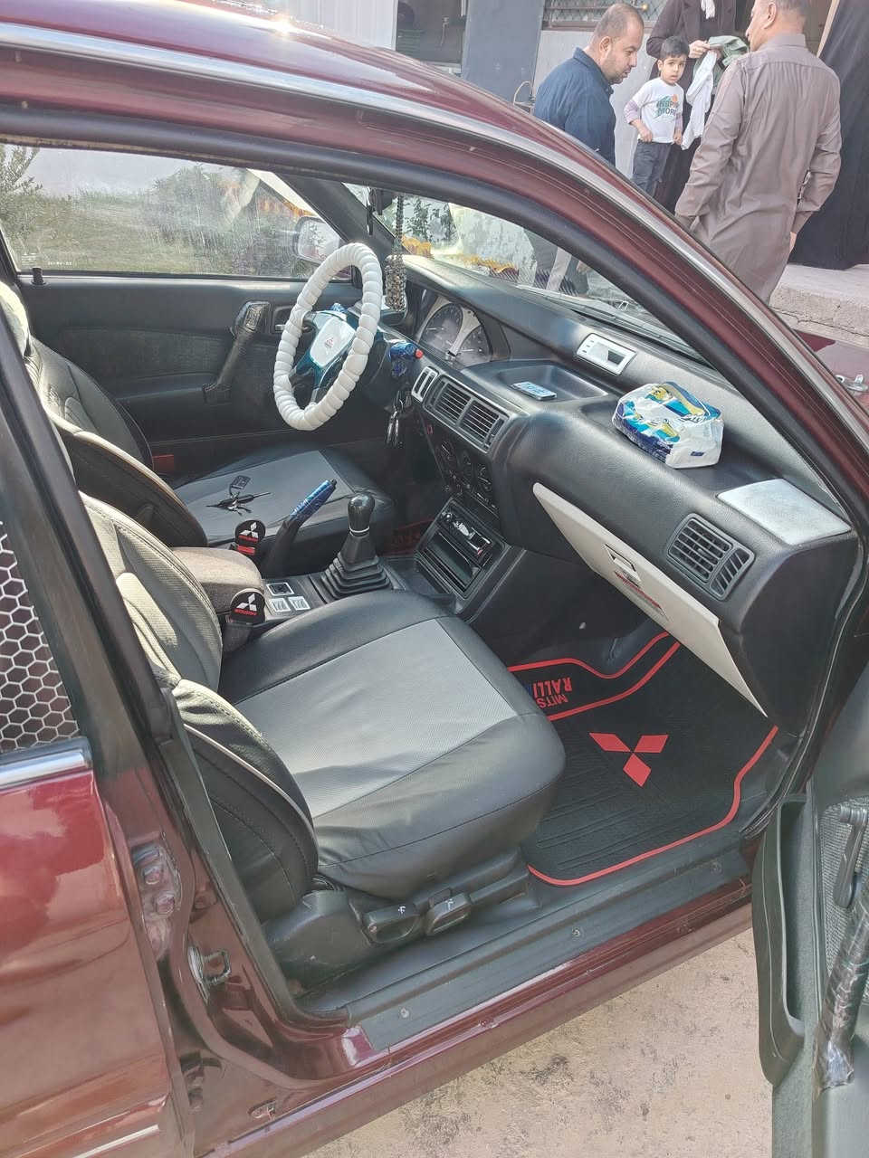 ميسوبوشي كلنت موديل 92 محرك سوناته  تبريد بلدي  نقصا بس غاز سياره لا ضربه لا طخه صبغ عام جماليه صدر جديد السعر 48 العنوان ديالى جلولاء ***********
