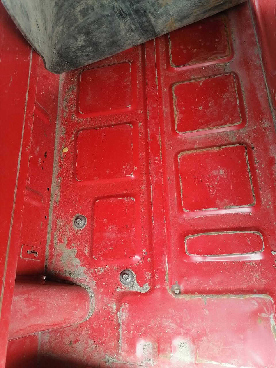 تكتك 18 كفالة عامة مكينة وكشر 
تكتك جديدة ماطالع بيهة هواي حتة دوس ممعمرة مكاني زعفرانية ***********
