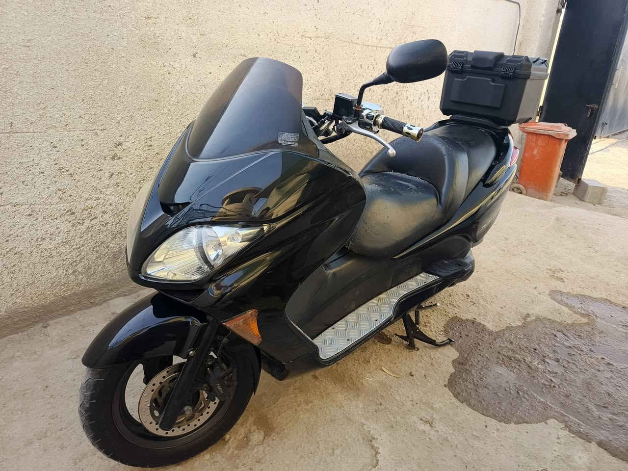 صفر ثمانيه كلش نضيفه الدراجه شلعه ومعدل تخبل بيع او مراوس  سعر 850 وبيه مجال مكاني بغداد ***********
