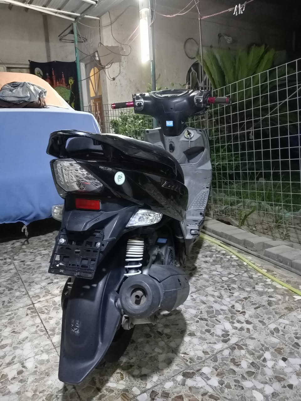 سلام عليكم ورحمة الله جي تي ار نوزل كفاله عامه ما عده الكفر الأمامي شويه متعوب باقي دراجه شلعه معدل ماشيه ٣٨ سعر الدراجه ٩٠٠ الف مكاني نجف كوفه *********** واتساب
