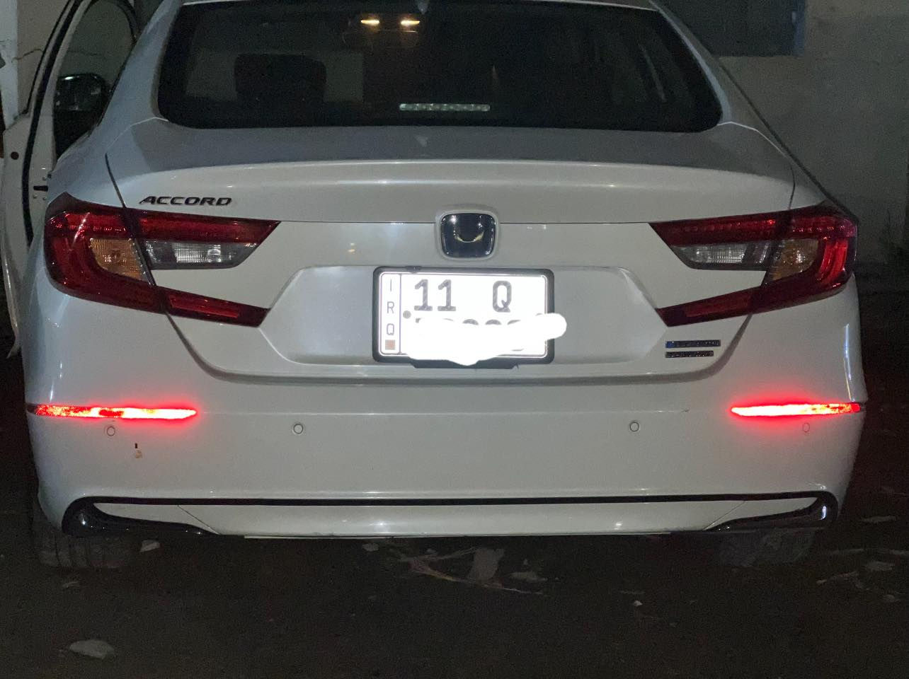 السلام عليكم
هوندا اكورد تورنك اعلا فئه 2022 وارد امريكي حادث جاملغ ايمن بدون دواخل 

هنا صار بيهه طخه بسيطه الصفحه اليسره مثل مموضحه بالصور تعدلت وبعد مصابغهه 

السياره فول مواصفات فتحه كشنات تدفئه وخزن داته شو 

فول تحكم ستيرن تحديد مسار 

محرك 2000 هايبرد 

مراوس حسب القناعه 

واتساب ‭ 0751 386 2065‬

‭ 0787 717 7905‬
