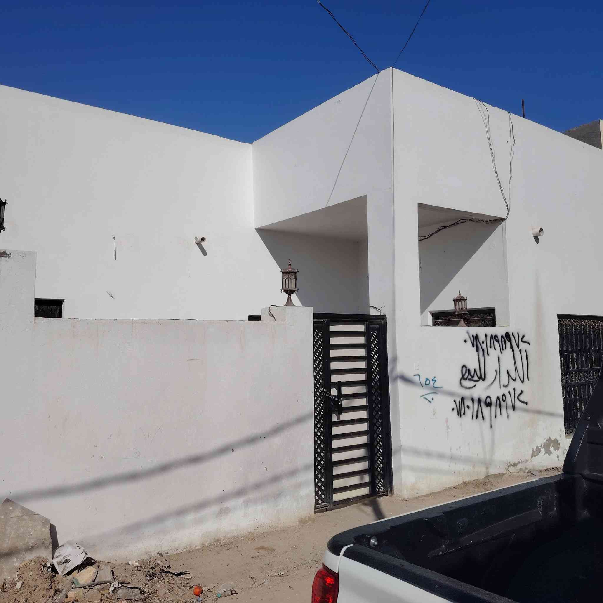 دار للبيع حي الامين
مساحة 125 متر

غرفتين + صاله + مطبخ + استقبال

لاستفسار 

***********
