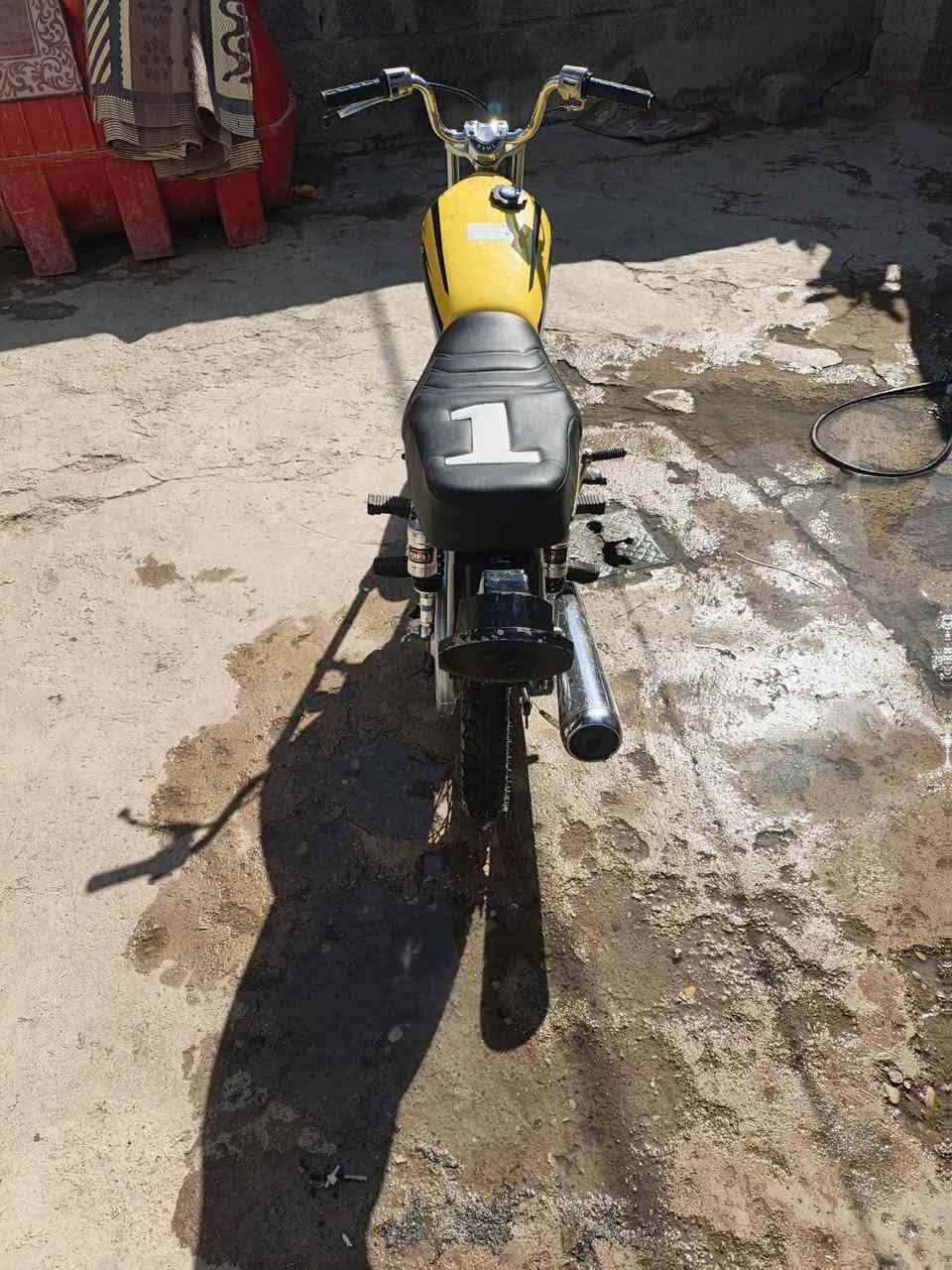 سلام عليكم هاي لدراجه للبيع تعمير25 شاصي 16 وراق صولي هذه رقمي ***********
