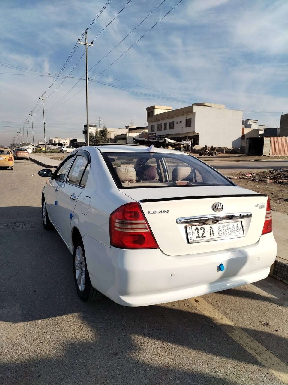 سلام عليكم ليفان موديل 2012
بدون صبغ بيها مكانين بارد 
مكينه وكير اصلي وما مفتوحين
كاربون اكتروني شرط التحويل
مكانها موصل حي الميثاق
سعرها 62 وبيها مجال
***********
