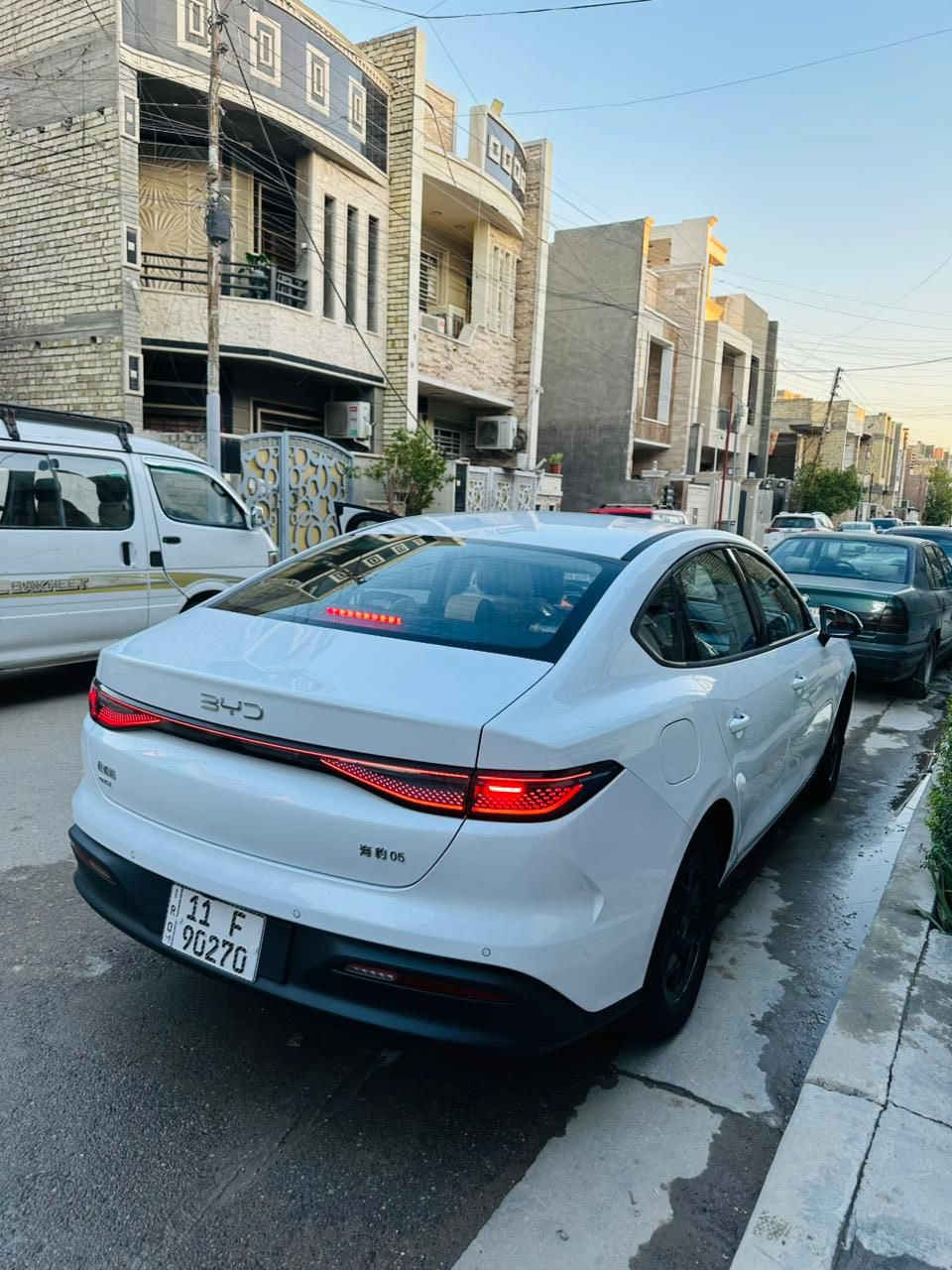 السلام عليكم للبيع BYD 2025 سيل5 كفاله عامه عده شويه دعجه بل جاملغ الامام فقط ما مبينه حيل مكاني بغداد الكرخ ماشيه 13 الف كامل السعر 20,300 وبيها مجال حك الجيه مكلف بل نشر للاستفسار ***********
