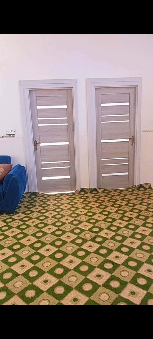 السلام عليكم 
عندي
 أبواب للبيع عندي كمية ابيعهن شلع شلع يعني مو مفرد ابيعهن كلهن 

52 باب قياسهن 200/70

  25 باب قياسهن 80/200
مع جراجيب مثل ماموضح بالصور 
بيهن نقشات وألوان بعد 
سعرهن خاص تواصل عل واتساب 
***********
