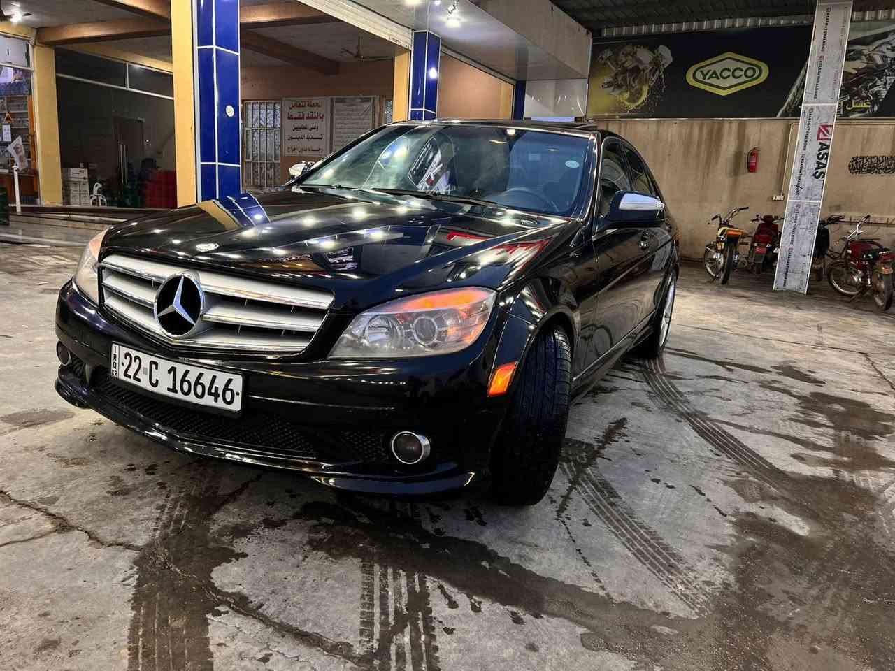 مارسدسC350 2009
3 قطع كلير فقط بدون ضربه
كت +ويل AMG 
فول مواصفات گير أوتو، عادي ،سبورت
فتحة سقف 
تخم تاير +تخم نوزلات +تخم بلكات اصلي ادامة كاملة 
كلشي واضح بالمنشور 
السعر 125 وبي مجال 
اي استفسار اتصال +واتساب ***********
