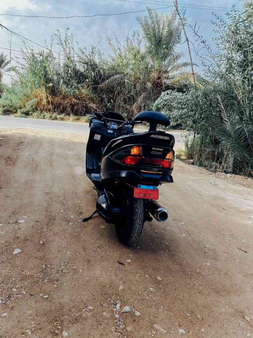 سلام عليكم سكاي ولف
محرك 250 محرك وكيل 
كهربائيات خير من الله كلشي شغال 
الدراجه مطلع معدل 140 
المكان نجف مشخاب 
السعر 600 
التواصل ***********
