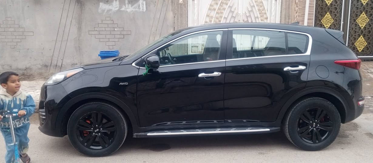 سبورتج وارد امريكي رقم اربيل بأسمي بيها فقط باب مرشوش والسيارة ليبل واحد ماشية  55فقط
158وبيها مجال مكاني واسط الصويرة مكينة 2400gdi مكفولة كير ومكينه 

***********
