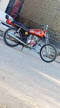 دراجة للبيع • بدل بس