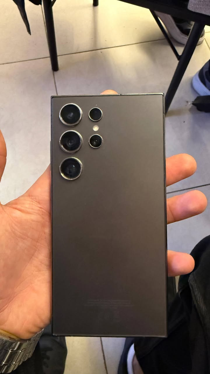 سامسونج 24ultra مستخدم شهر 
ذاكره 256 
للبيع العنوان بغداد
 ***********
