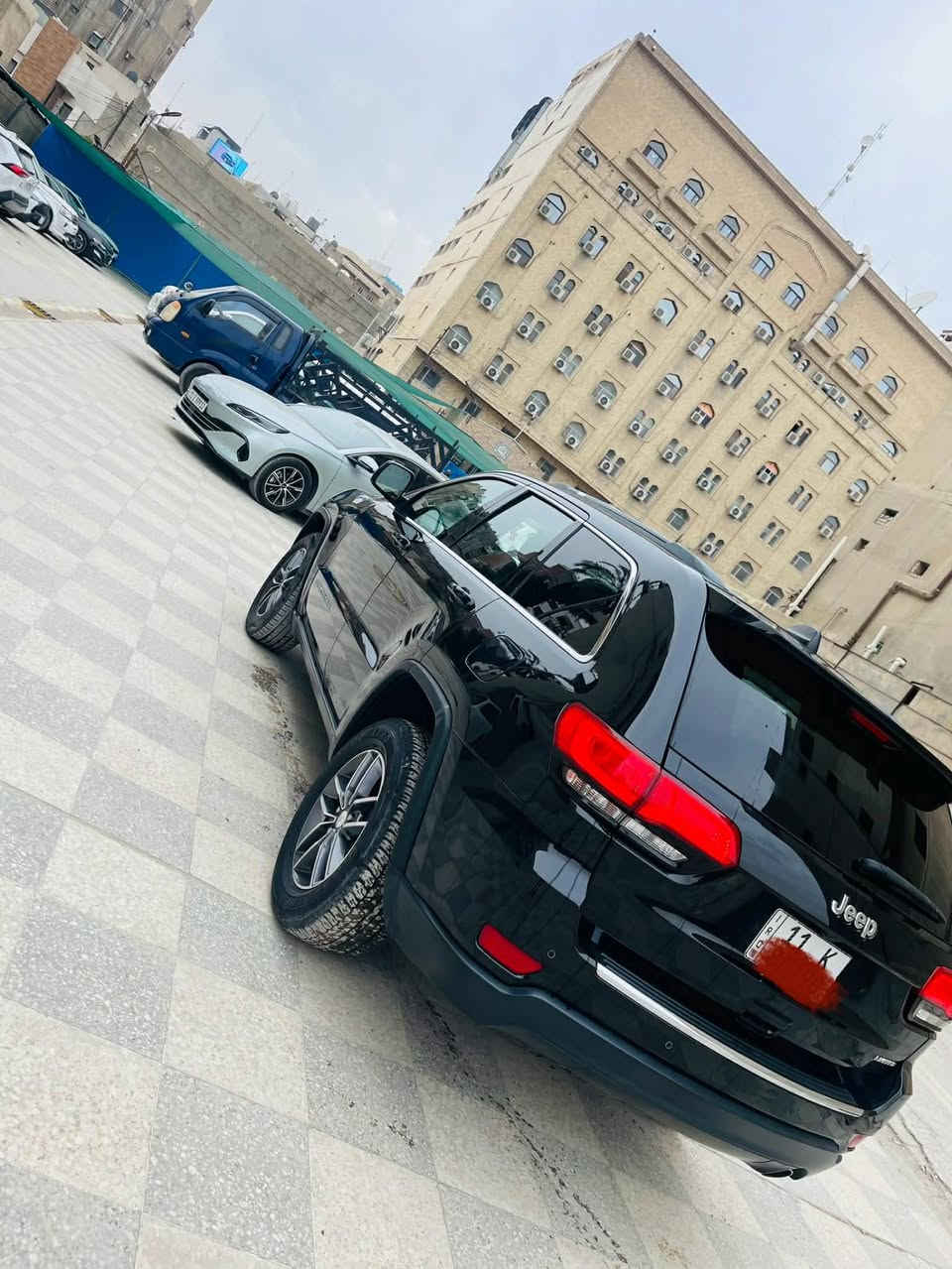 للبيع جيب كراند شيروكي لمتد موديل2018
فول مواصفات عده رادار امامي فتحه صندوق كهرباء رادار بالمري هيتراتر مري قلاب تعتيم ذاتي كشنات كهرباء اربعه تدفئه  +ستيرن خزن ميموري جلد حساسات ماشيه 108 حادثه جاملغ وبنيد حافه البنيد والجاملغ بدون ايرباك راديترات نفسهن لغد شاصي مكفول بالعراق صار بيه طخه بالبيبان عكس سايق اثر دراجه ونصبغ بيهن نص بيبان  كير مكينه تبريد كله مكفول صدر نضيف مابيه ولا كلوب مشتغل بالدشبول السعر 199وبيه مجال بسيط حك الجيبه للاستفسار***********
