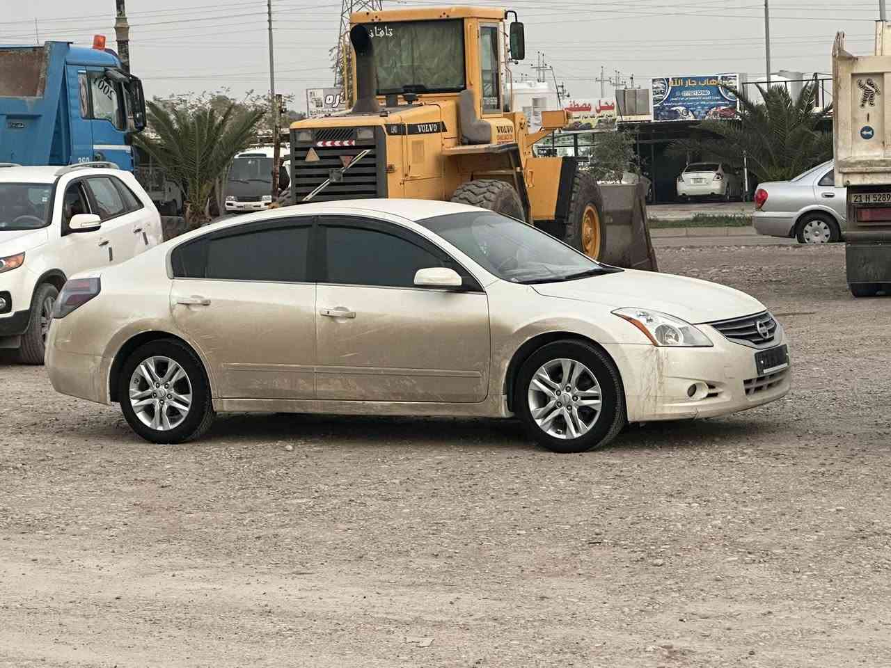 نيسان التيما للبيع كول عيب مابي موديل. 2012 سيارة بسمي مناقصه برغي سعرة قفل 125  وهاي رقم موبايل ***********
