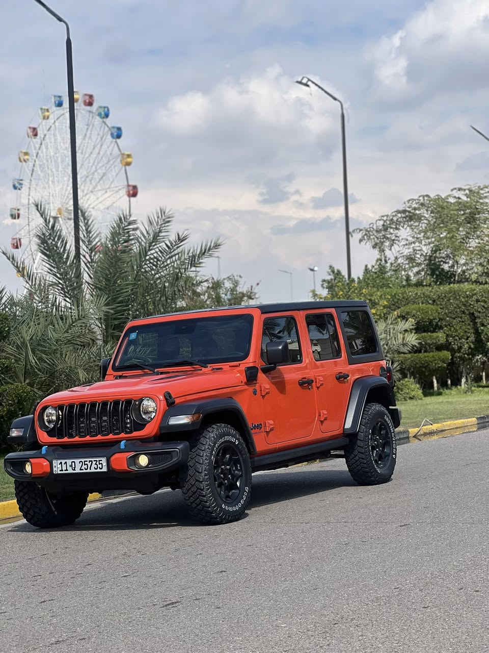 جيب رانكلر 2023
رقم بغداد 
هايبرد و بلگ ان

السياره جديده كلش ماشيه١٨ الف ميل 
 بنيد مبدل مال فئة روبيكون ومصبوغ  باب الصدر والدوسه مكردحه نفسهن صبغتهن صبغ وقليل بنهاية الجاملغات الاماميه إثر طعجات مبينه شويه بصور الحادث
ايرباك الستيرن طاك ومرجع سستم
السعر 295 $ 
مكان السياره بغداد حي الجامعه 
☎️ ***********
