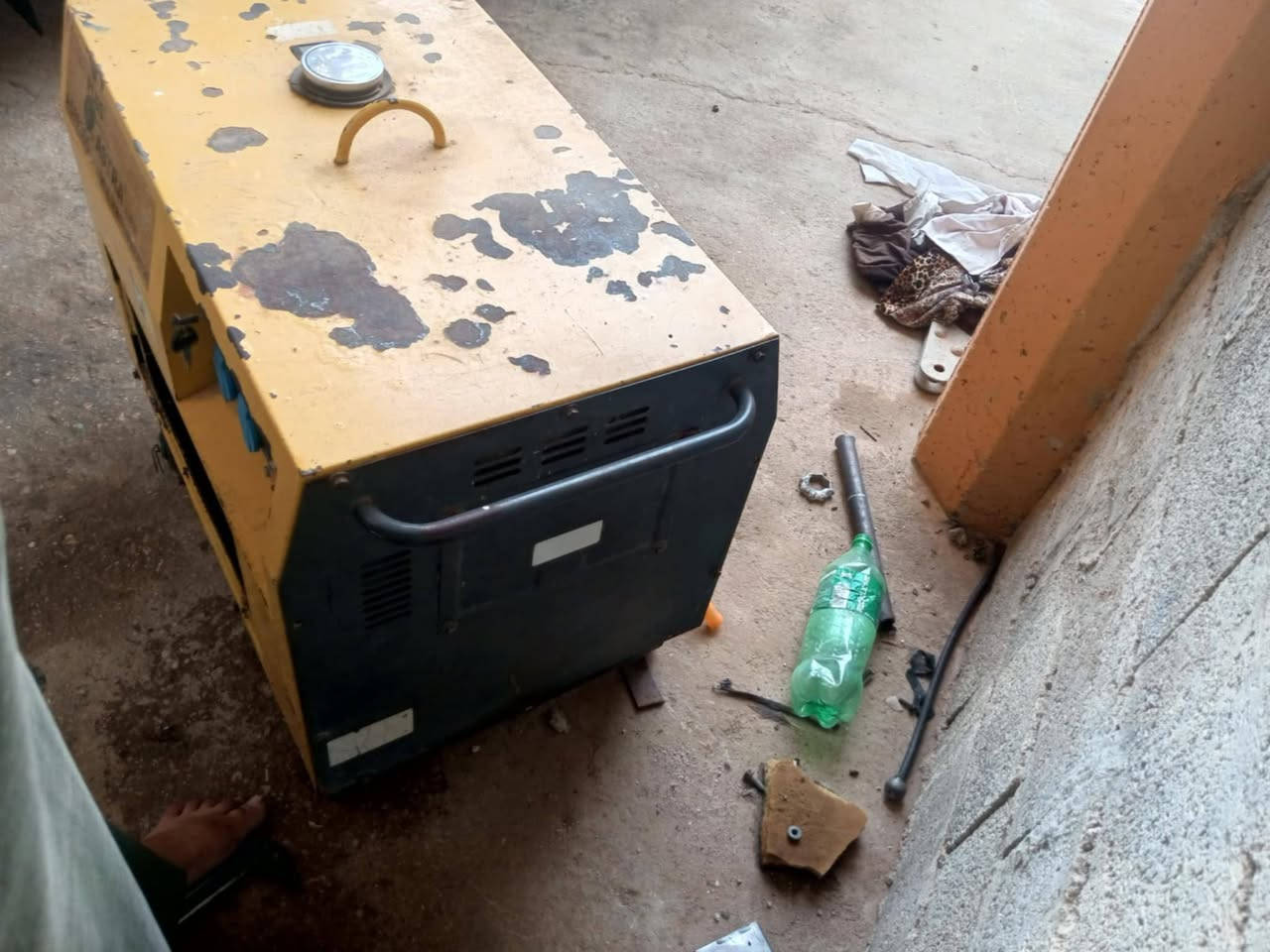 مولد للبيع 7:30 سعر 400 وبي مجال شيء بسيط‏‪***********‬‏
