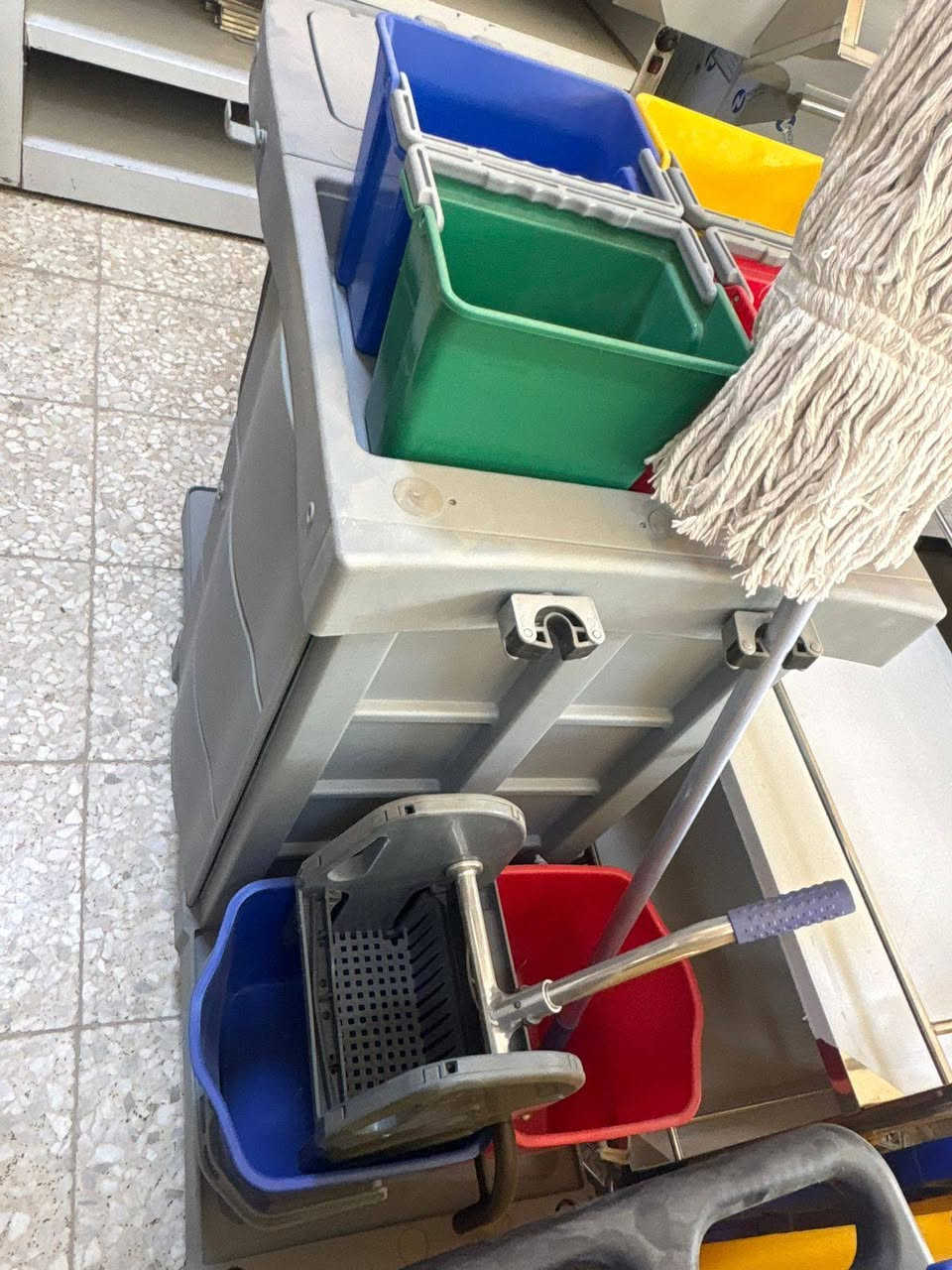 العنوان الكرادة ساحة الاندلس مجاور مستشفى بغداد الاهلي يوجد خدمة توصيل   للتواصل
للتواصل *********** 
***********
***********
