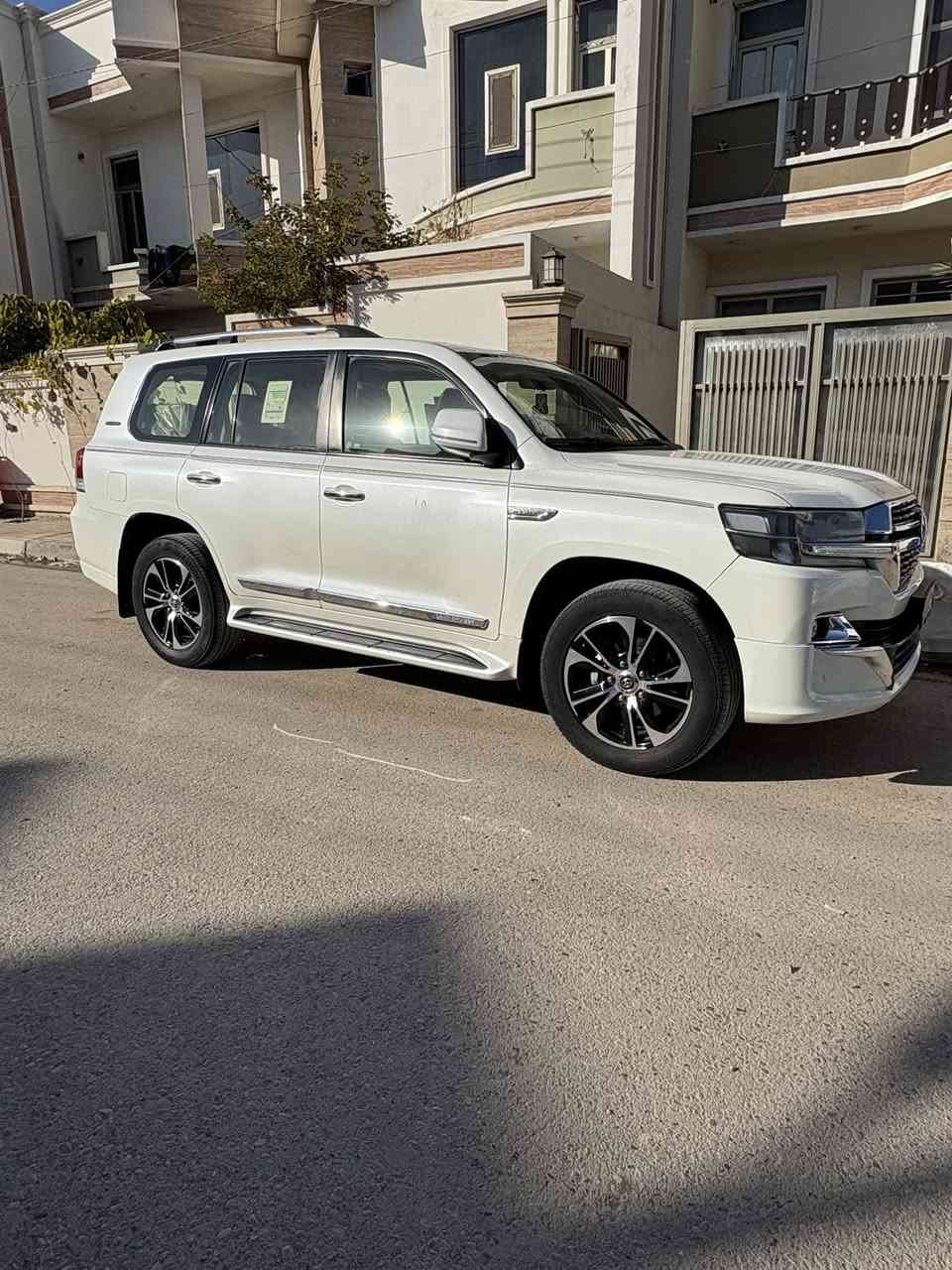 🚗 للبيع: تويوتا لاند كروز 2021
📍 مكان السيارة: الأنبار / الفلوجة
📞 للتواصل: ***********
💰 السعر: 495 ورقة – قابل للتفاوض
📊 المسافة المقطوعة: 140000 كيلومتر
🛠️ المحرك: 6 سلندر – 4000cc

⚠️ أضرار السيارة:
• وارد خليجي
• خدوش متفرقة فقط
• مكفولة من الحادث

📌 تفاصيل إضافية:
• رقم السيارة: أربيل الدولي الجديد
• باسم المالك تحويل مباشر
• لون السيارة: أبيض
