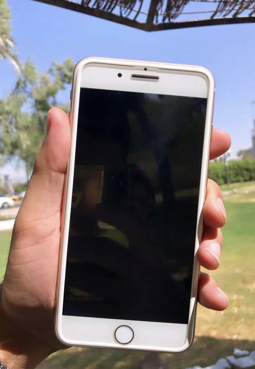 السلام عليكم 
ايفون ايت بلاص 
ذاكره ٦٤ 
بطاريه ٧٢ بلادي 
ممبدل اي شي 
الملحقات كفر عدد٢ +كيبل 
كربلاء ***********
