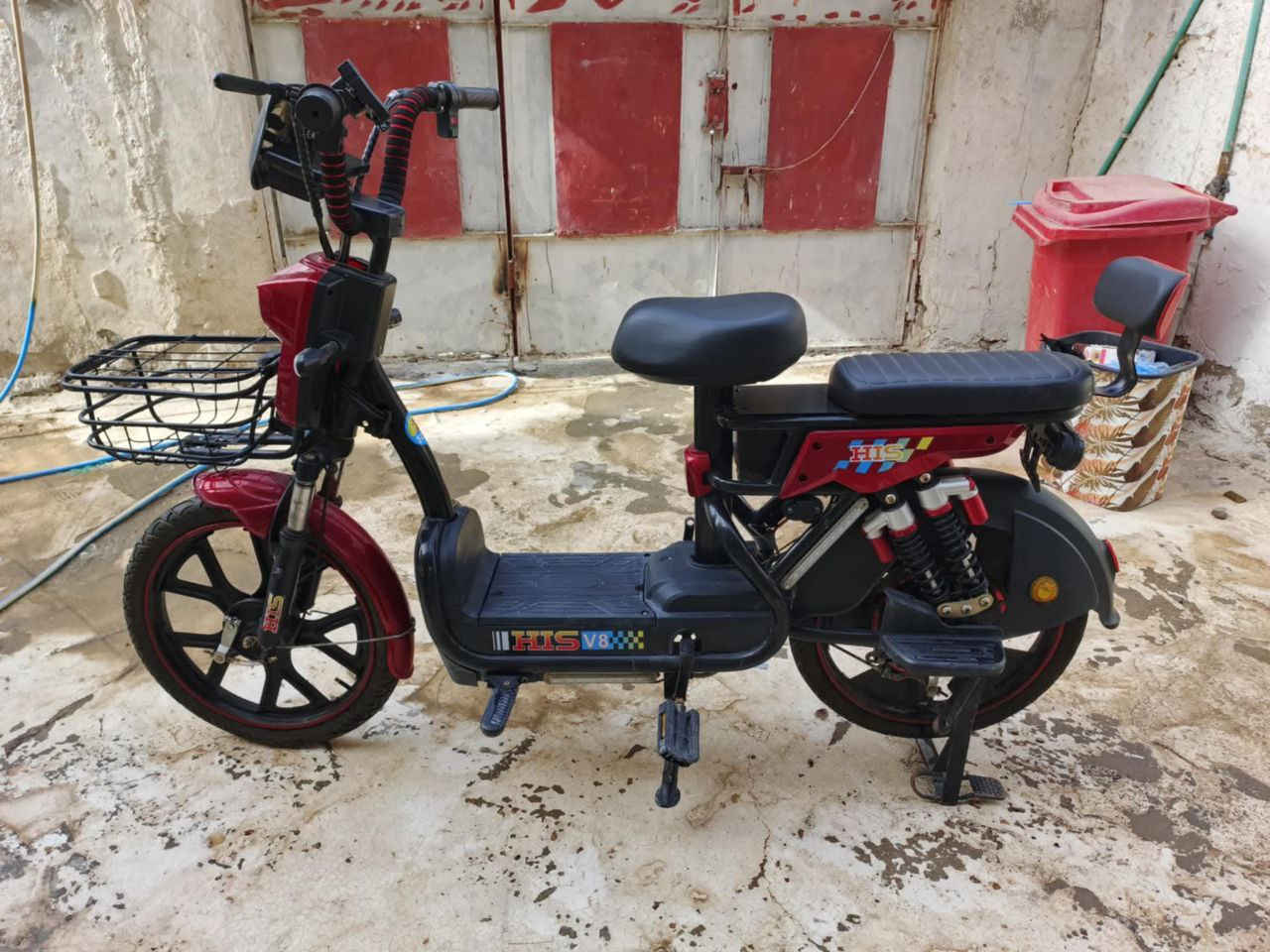 دراجه شحن حجم كبير لللبيع 

السرعه 50

5 بطاريات شرط 

تمشي 45 كيلو بشحنه وحده

شحنها يتاخر 4 ساعات وتفول 

مكاني التضحيه شارع الملعب

اخذتها قبل 3 اشهر فقط 

السعر واتساب او تلي

***********
