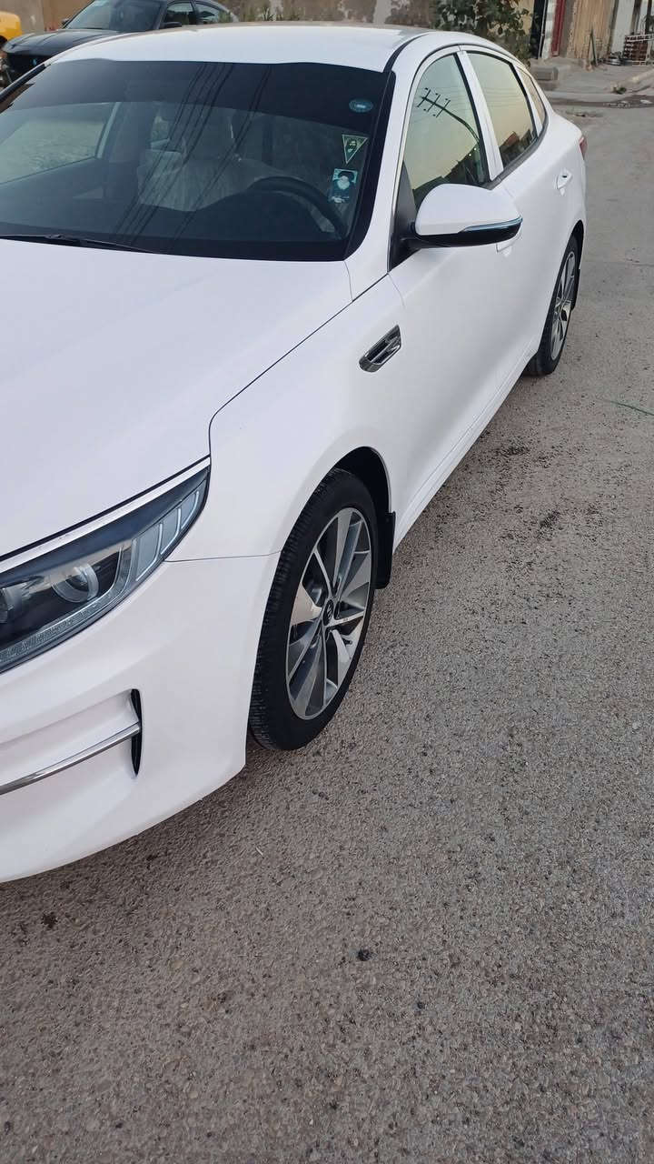 لبيع اوبتيما موديل 2016 خليجي رقم اربيل بسمي ستوني محوله كله جديد الرقم وسنويه كفاله السيارة محرك كير كفاله ماشيه 137 السيارة شفتات ستيرن وكامه وحساسات ومرايات شفط وامرايه عاكسه ولدي نهاري وبلاجترات أمامي بلادي 
السعر 170 وبيه مجال 
المكان واسط النعمانيه 
الاستفسار ***********
