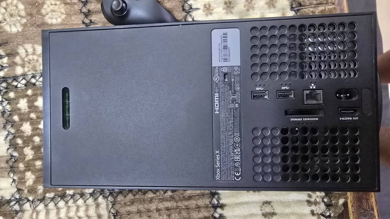 السلام عليكم اخوان
جهازي عارضه للبيع(سبب البيع لان جبت PC)
Xbox series X
نظافته فول وغراضه كاملة وملصق الضمان بعده بيه مثل ما موضح بالصور، عدا الكارتونة مضيعها.
اريده ب ٦٠٠ وبيها مجال بسيط


**إذا كنت صاحب هذا الإعلان وتريد حذفه لأي سبب، رجاءا أرسل رسالة إلى الدعم الفني**