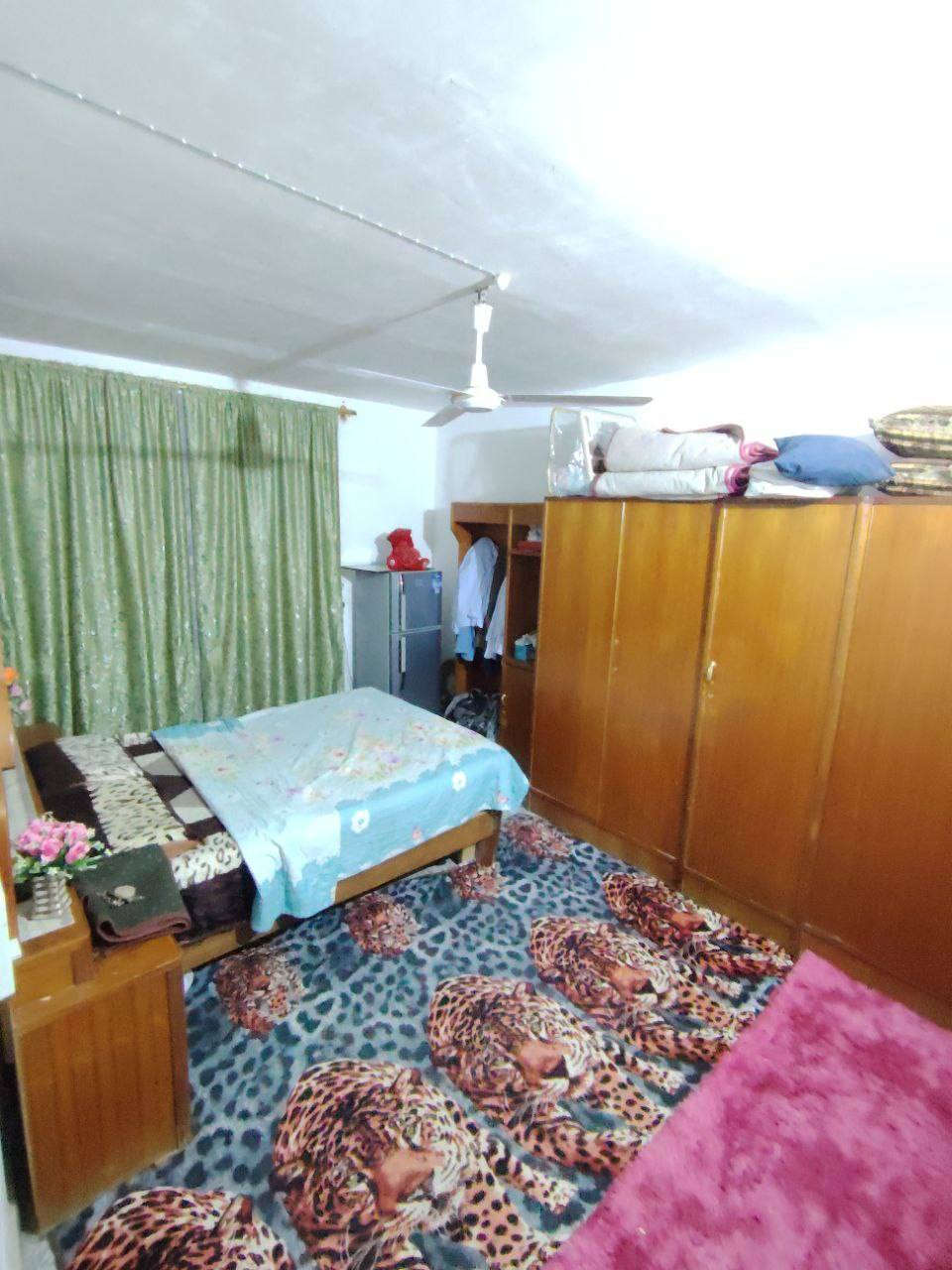 سلام عليكم
بيت للبيع حي الزهراء مقابيل المعهد التقني قرب السيطره القديمه 

مساحه البيت 200م طابو صرف بناء درجه اولى

البيت طابقين يحتوي ع 

ستقبال طابق الاول 

صاله ثنين طابق الاول والثاني 

غرف خمسه طابق الاول ثنين الطابق الثاني ٣غرف 

مطبخ + صحيات طابق اول + صحيات طابق ثاني 

+صحيات خارجيه 
بناء البيت طابوق + سقف عكاده 
السعر خاص 

للاستفسار ***********
               ***********
