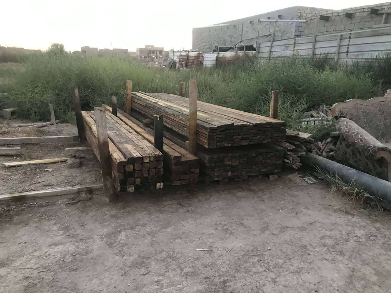 قالب خشب للبيع العدد 4مكاعب نضيف حيل 
العنوان بابل. السعر مناسب  
‏‪***********‬‏    //    ‏‪***********‬‏
