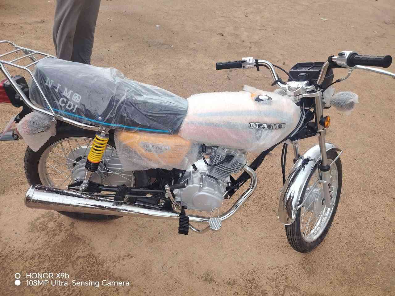 سلام عليكم  شباب  دراجة نامه البيع موديل 2026صارله يومين من طالعه من المعرض والسعر 850 تصال ***********
