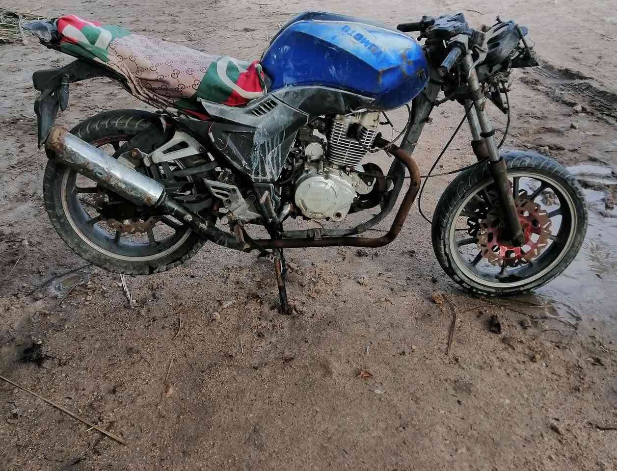 دراجه شغاله لبيع اصولي اوراق مكينه جديده تانكي مثقوب بس عوزها تانكي شغل وطلع مكاني سوق الشيوخ ناظم كرمه حسن السعر 380بيها مجال هذاا رقمي ***********
