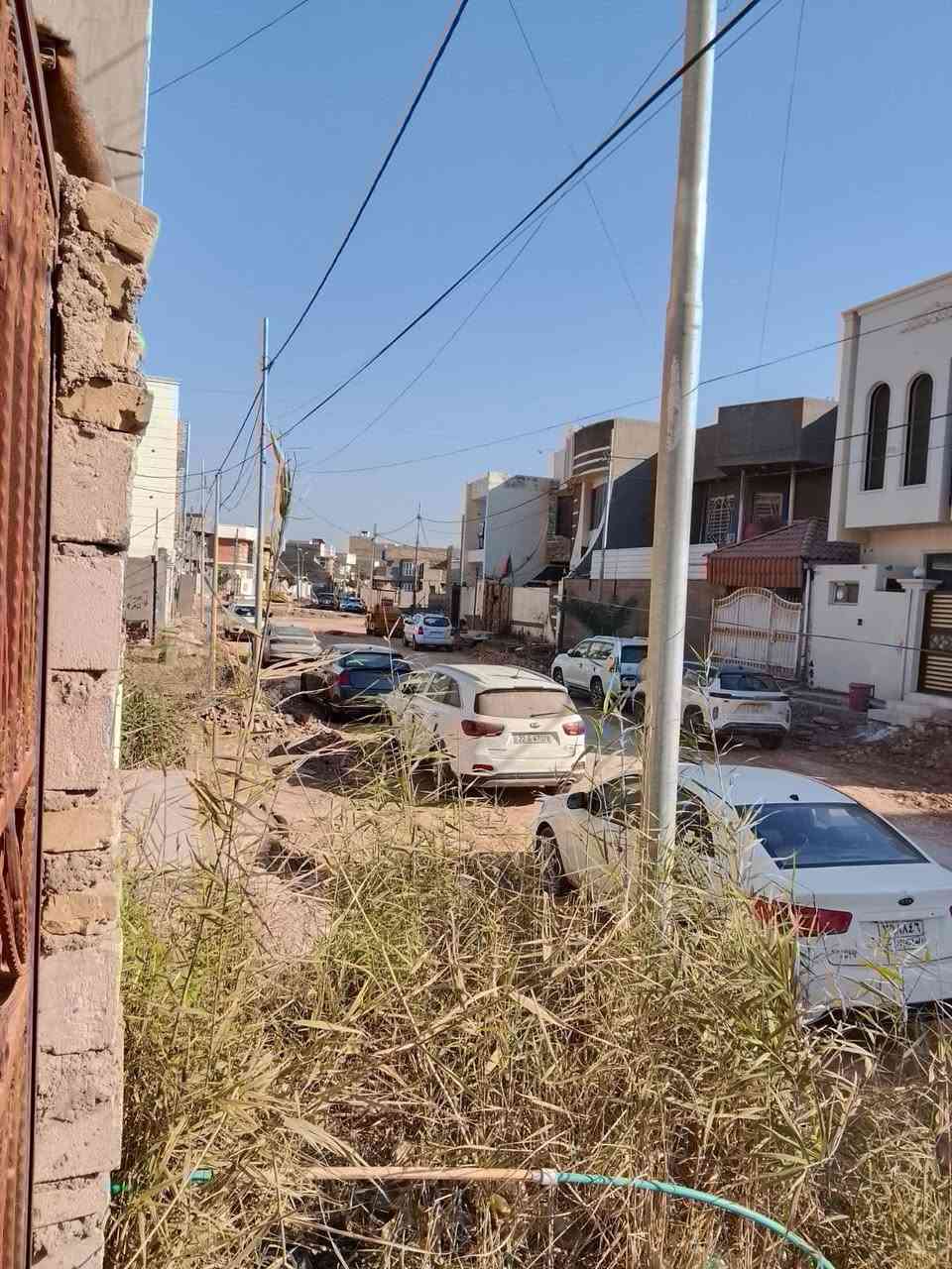 دار 100 متر بم ال خيل  قرب المستوصف للبيع طابقين الواجه 5 النزال 20 بي 3 غرف نوم صالتين حمام مطبخ استقبال نزله حمامكو بصف السكه الحولي الفرات وتنزل عليه
*********** اتصال فقط 👉

*********** أسيا 👉
 
 *********** واتساب فقط 👉
